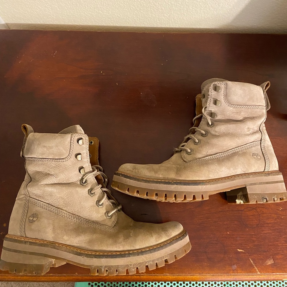 Timberland Women's Tan Lace-Up Combat Boots
